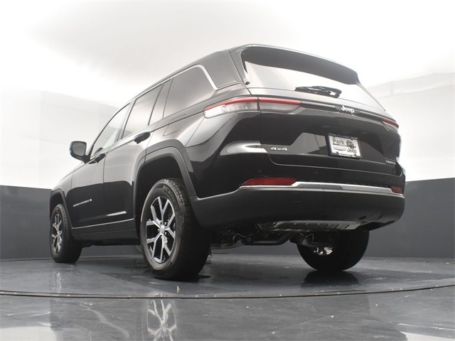 2025 Jeep Grand Cherokee Limited photo 18