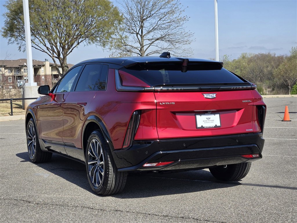 2025 Cadillac Lyriq Sport photo 5