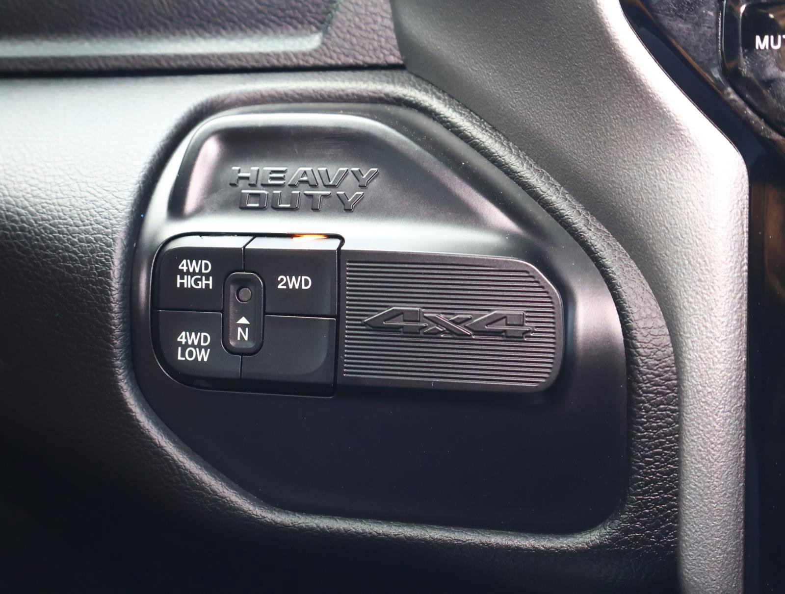 2024 Ram 3500 Laramie photo 26