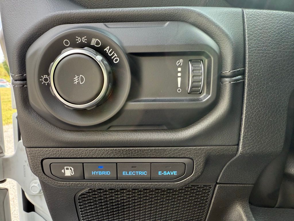 2024 Jeep Wrangler High Altitude 4xe photo 10