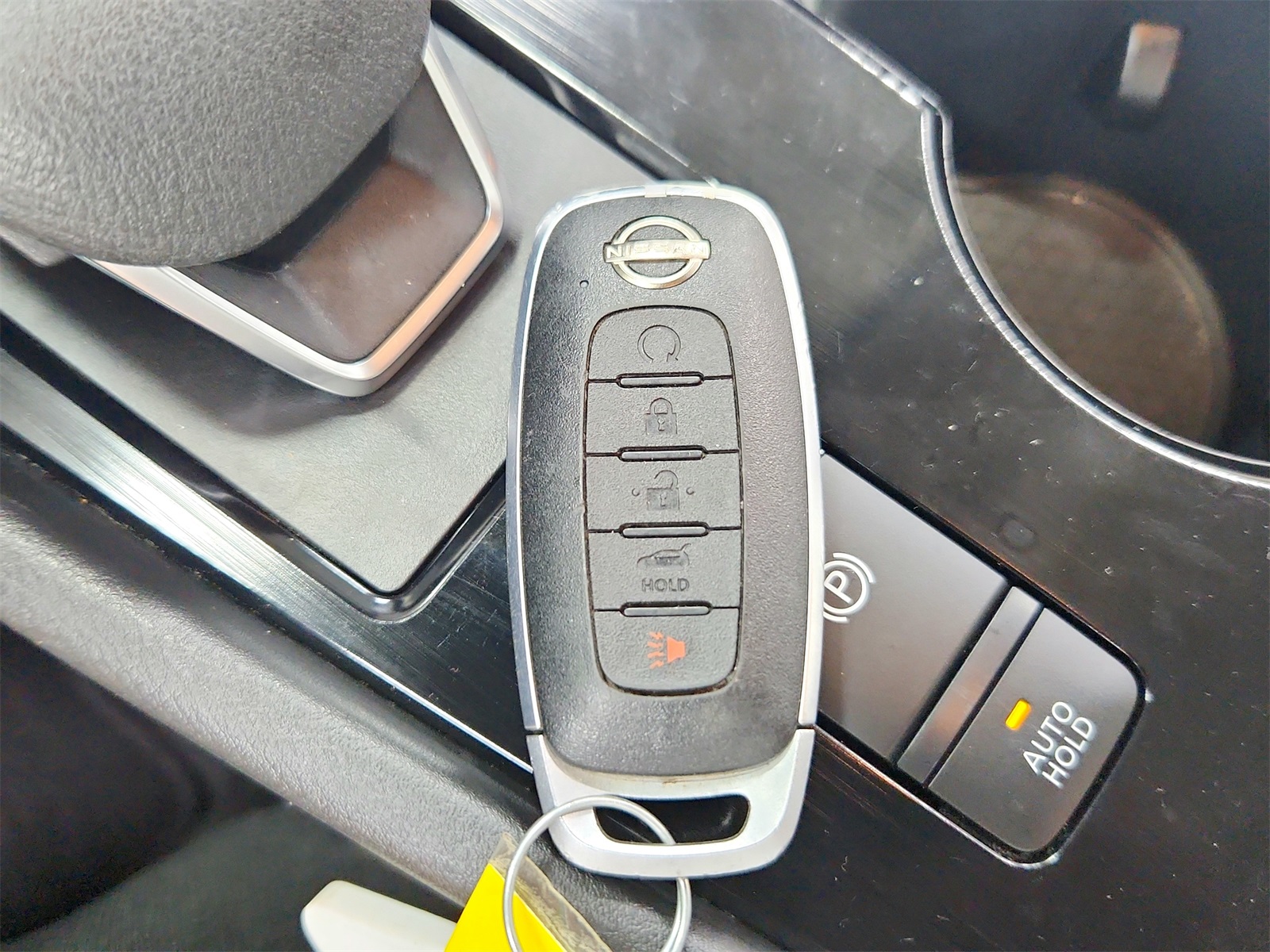 2024 Nissan Rogue SV photo 27