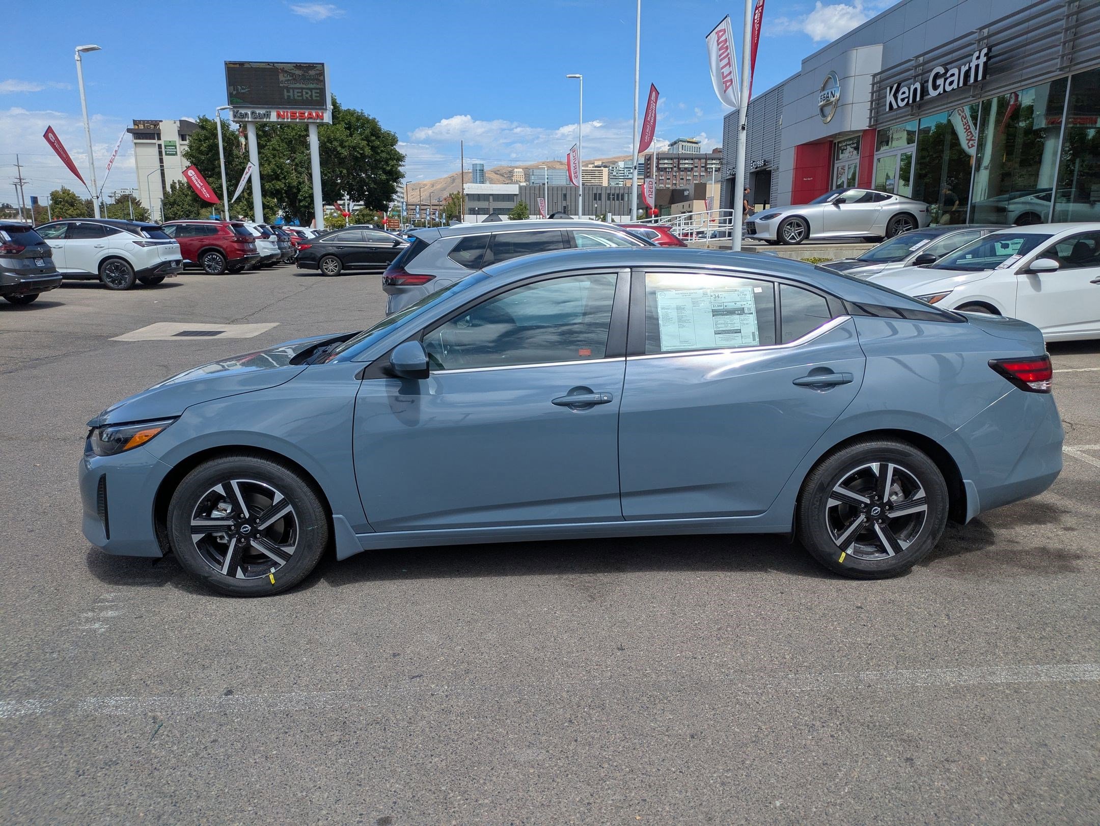 2025 Nissan Sentra SV photo 6