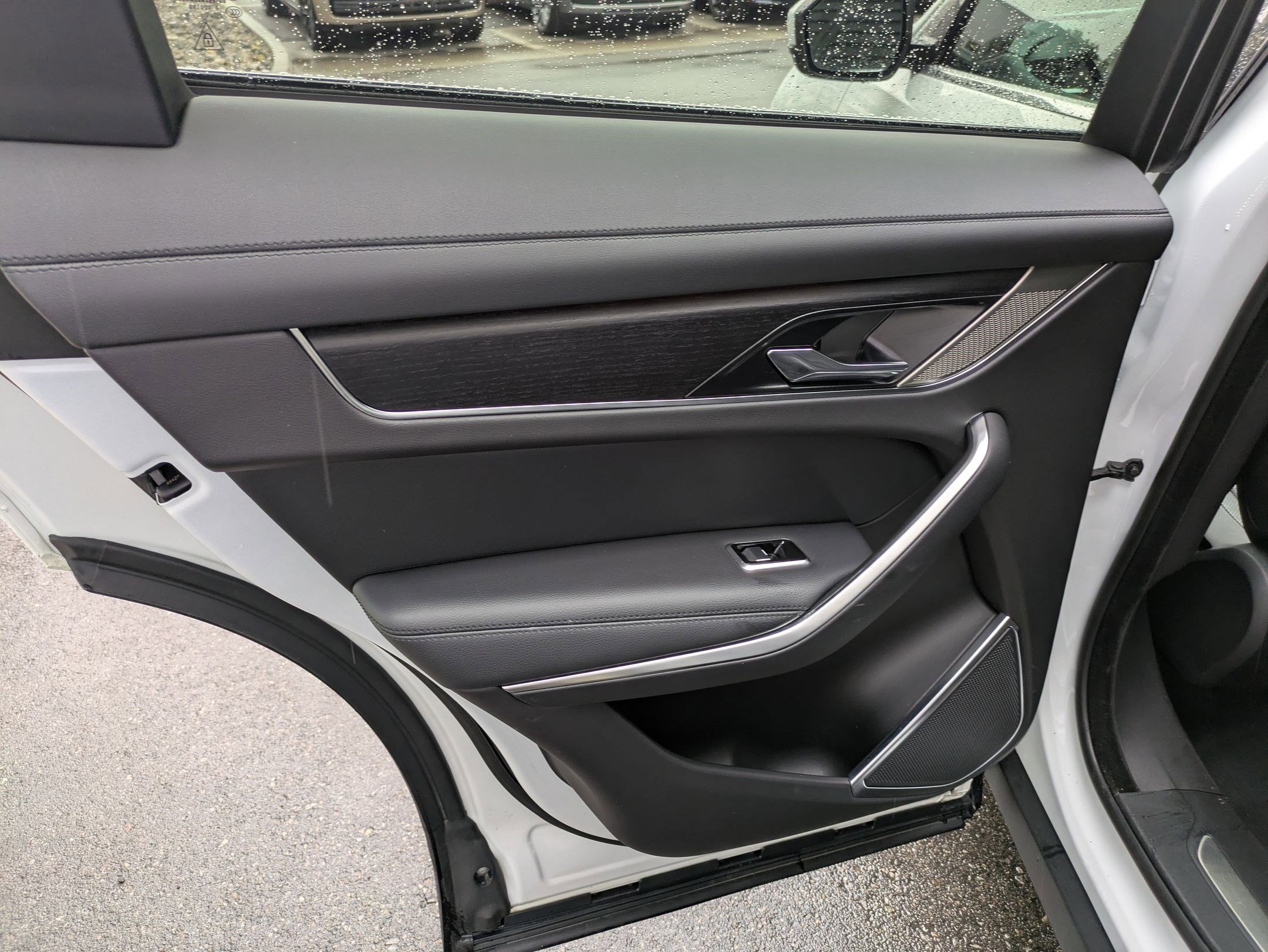 2023 Jaguar F-PACE P250 S photo 28