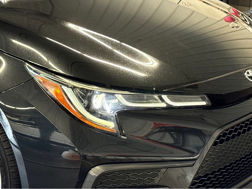 2022 Toyota Corolla LE photo 19