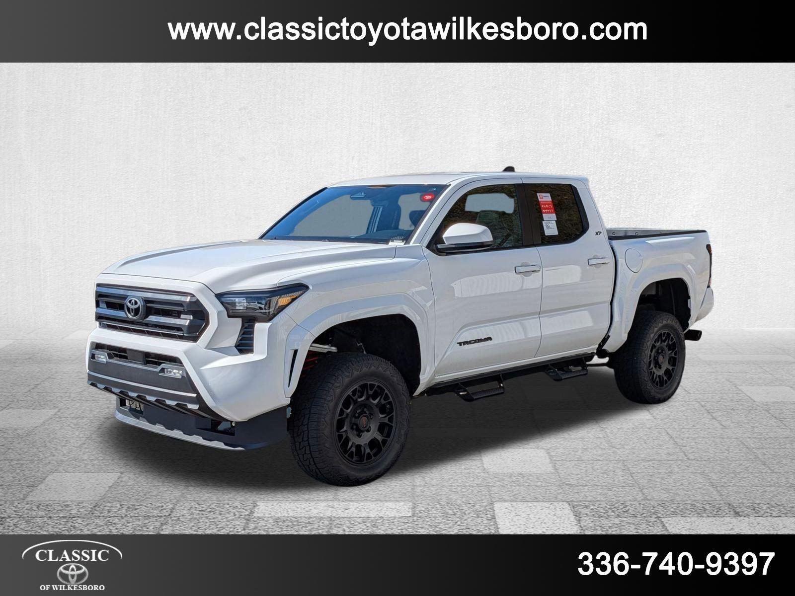 2025 Toyota Tacoma SR5's photo