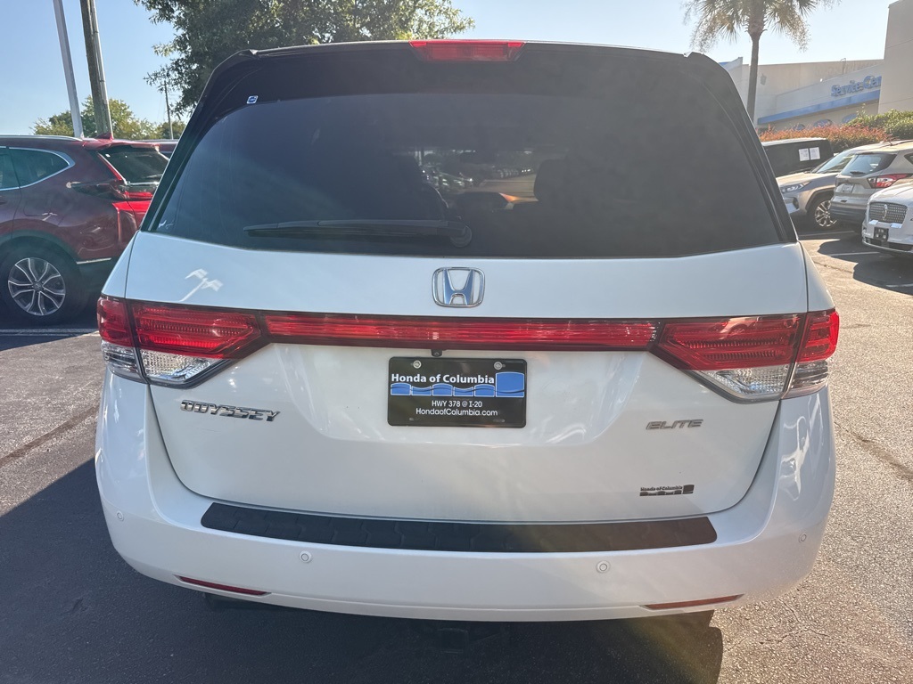 2016 Honda Odyssey Touring Elite photo 4