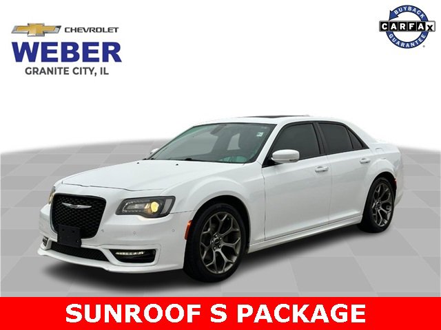 2018 Chrysler 300 S's photo