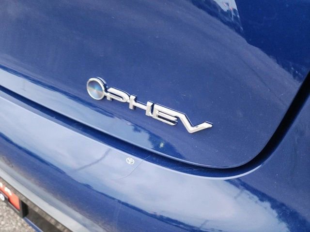 2025 Toyota Prius Plug-in Hybrid XSE Premium photo 7