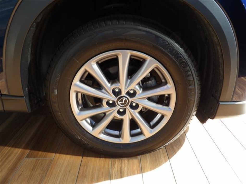 2023 Mazda CX-5 2.5 S Preferred photo 4