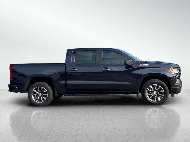 2022 Chevrolet Silverado 1500 RST photo 3