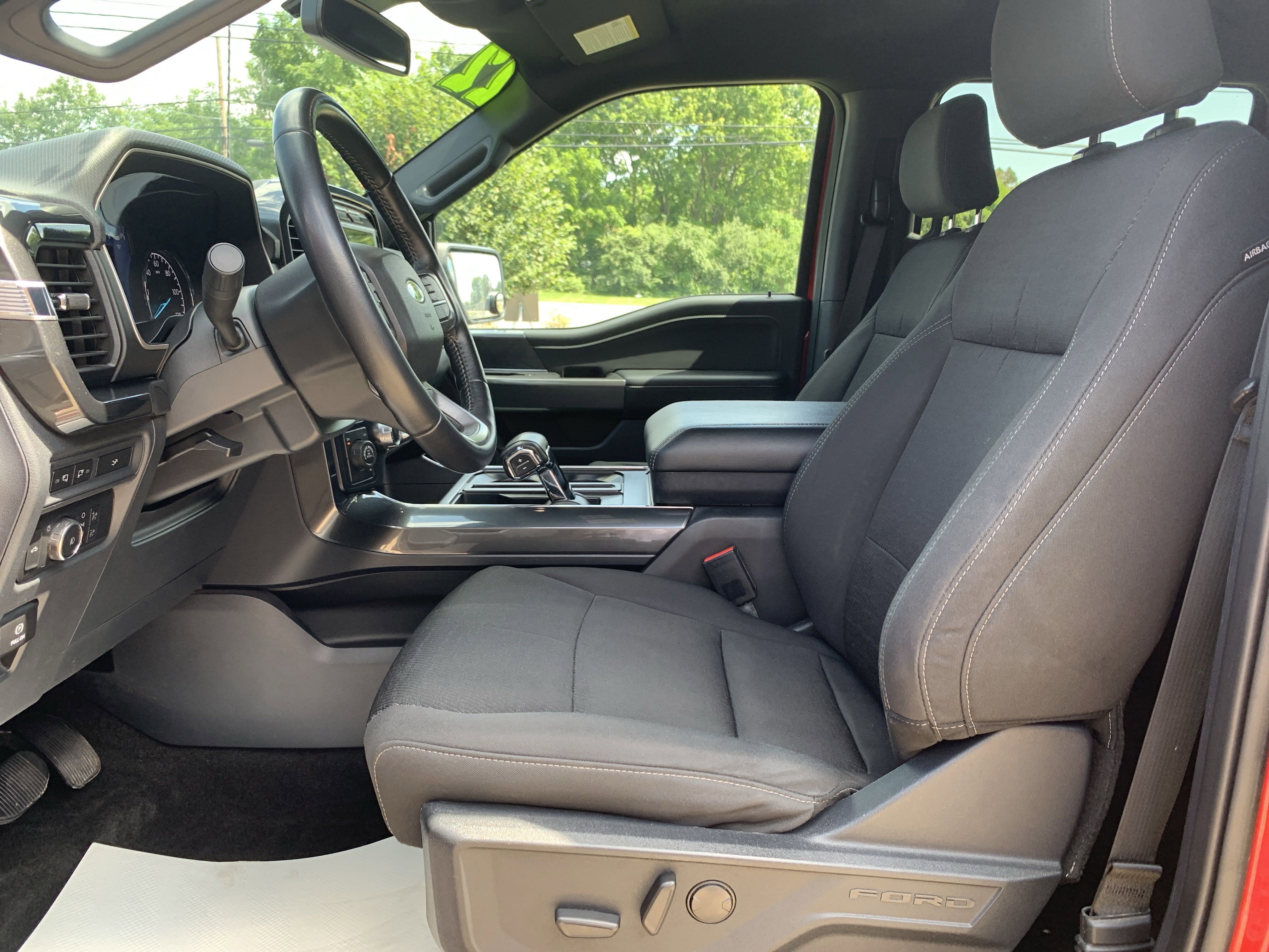 2022 Ford F-150 XLT photo 9