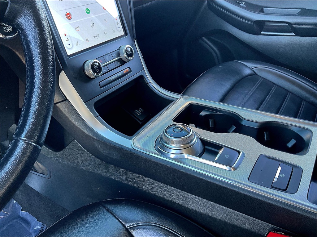 2022 Ford Edge SEL photo 19