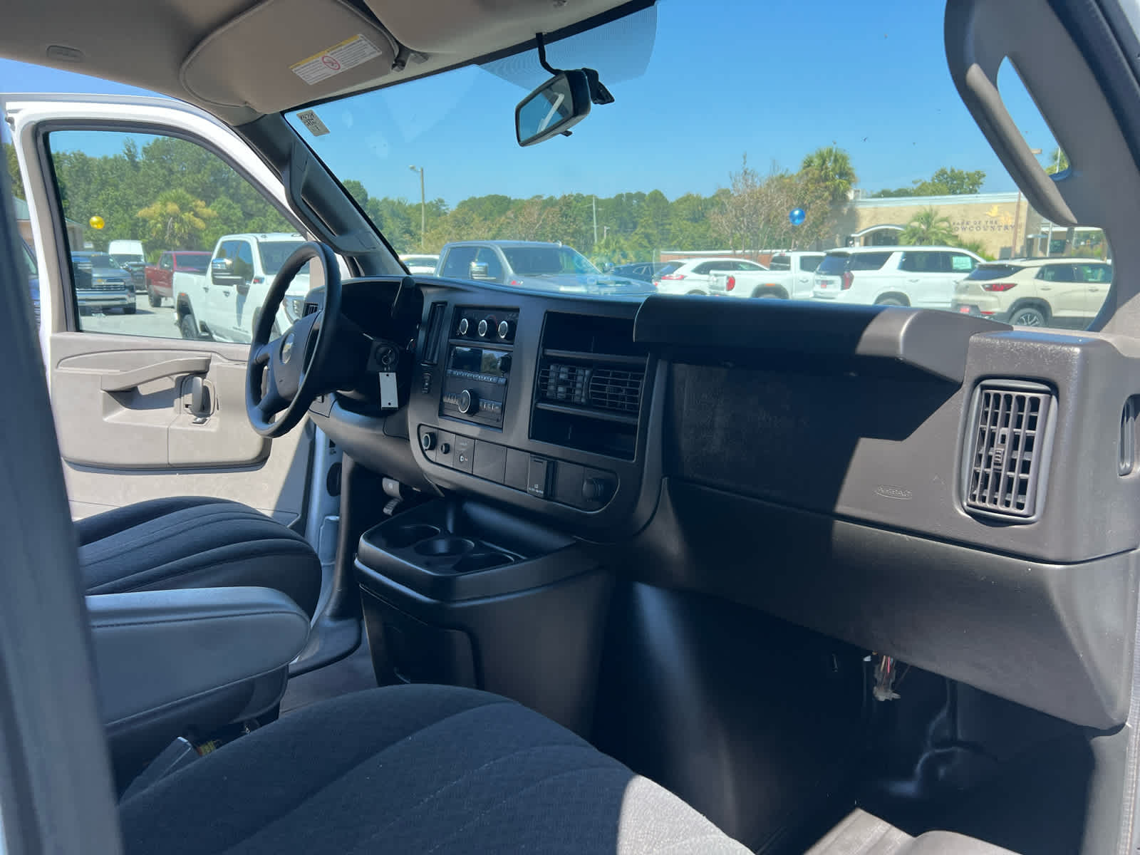 2023 Chevrolet Express Cargo 2500 photo 12