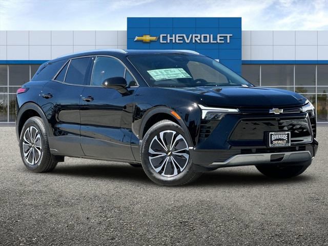 2025 Chevrolet Blazer EV photo 2
