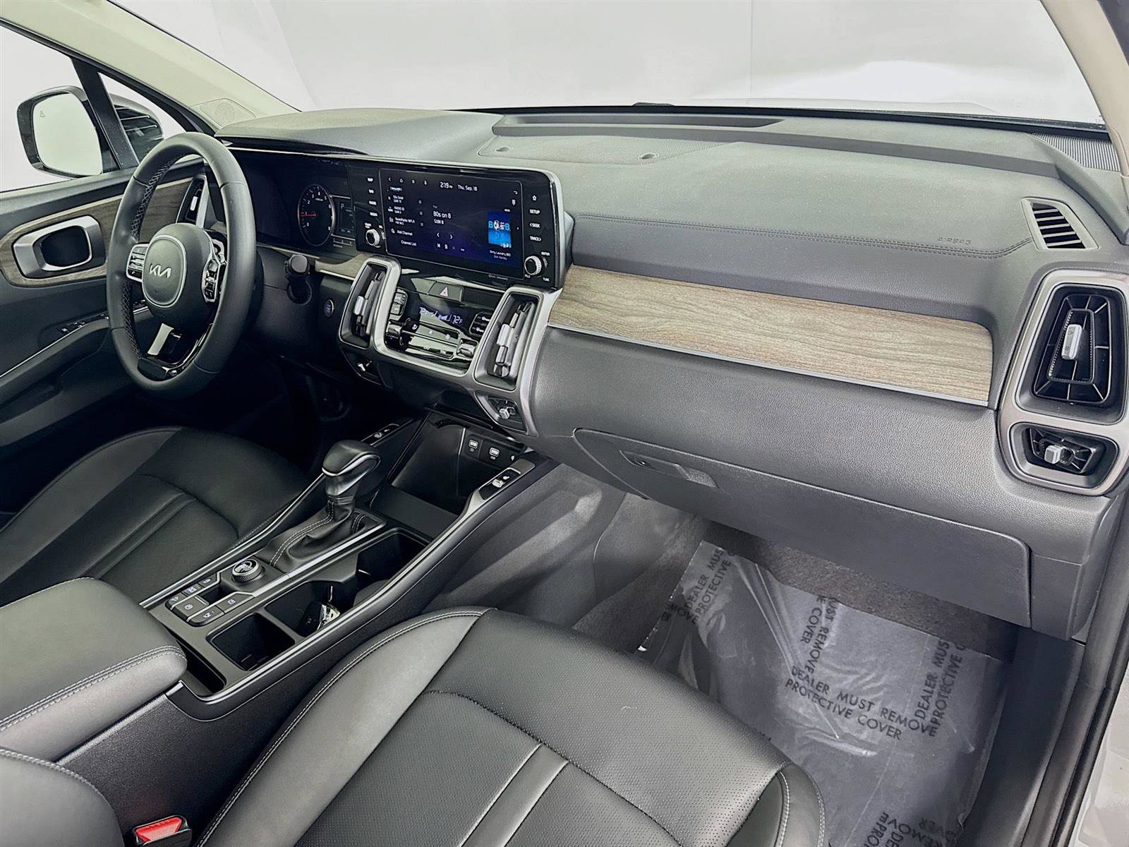 2023 Kia Sorento EX photo 23