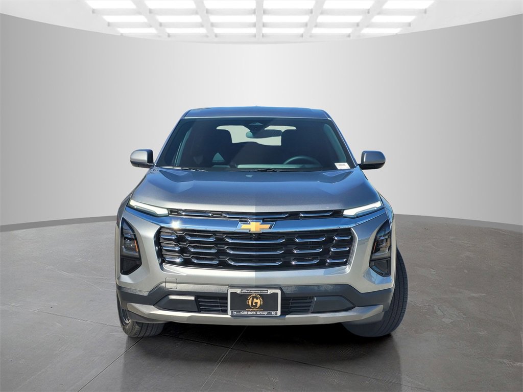 2026 Chevrolet Equinox LT photo 2