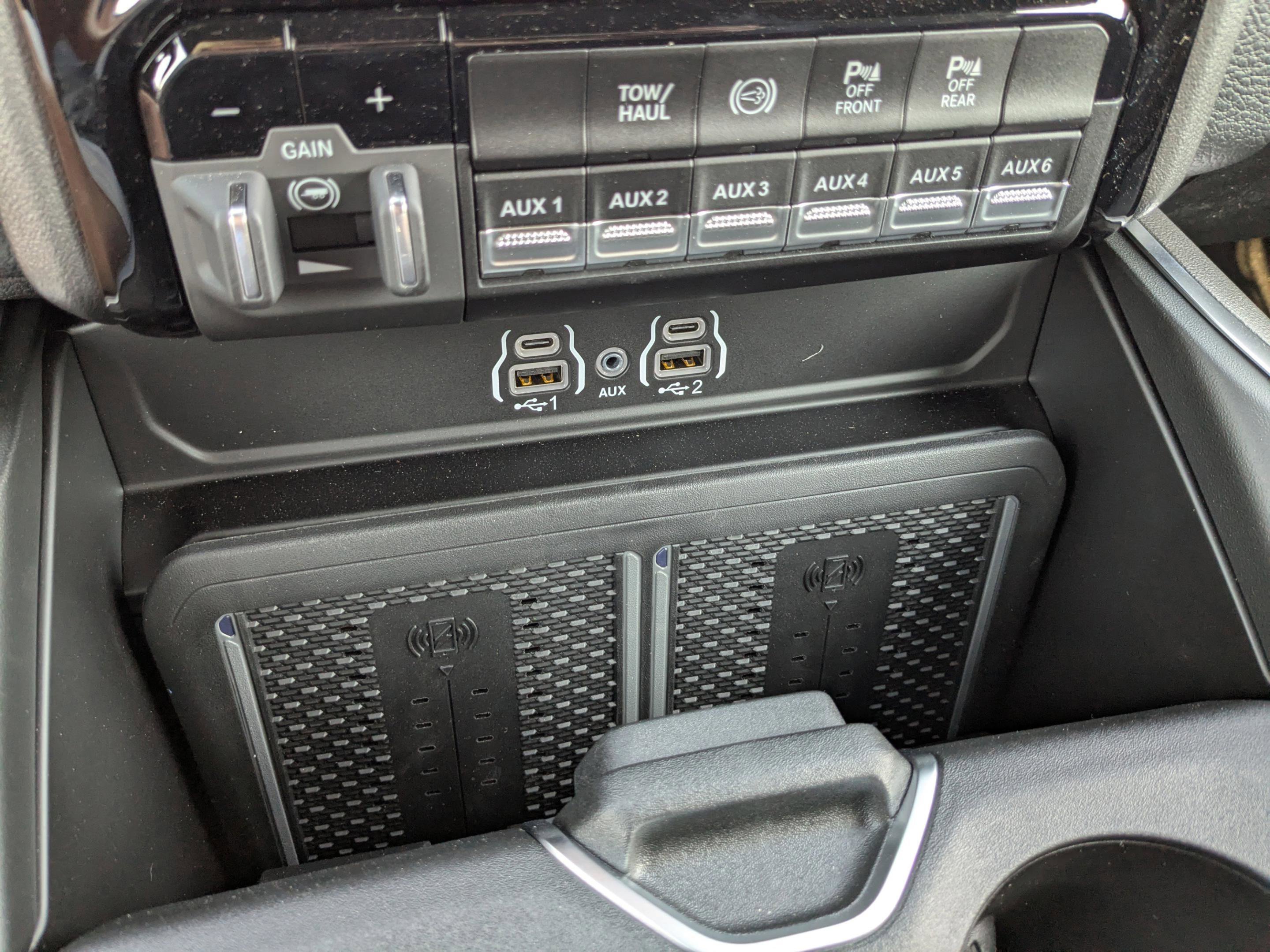 2025 Ram 2500 Big Horn photo 21
