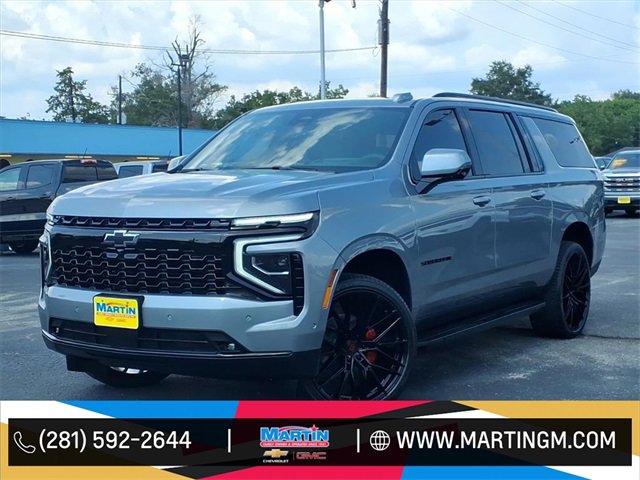 2025 Chevrolet Suburban LT's photo