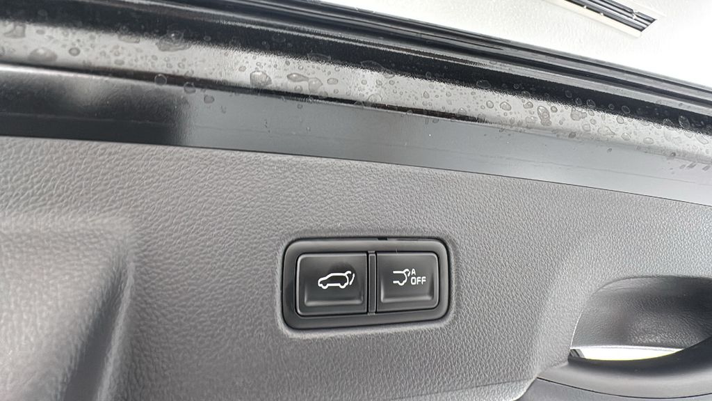 2026 Kia Carnival EX photo 17