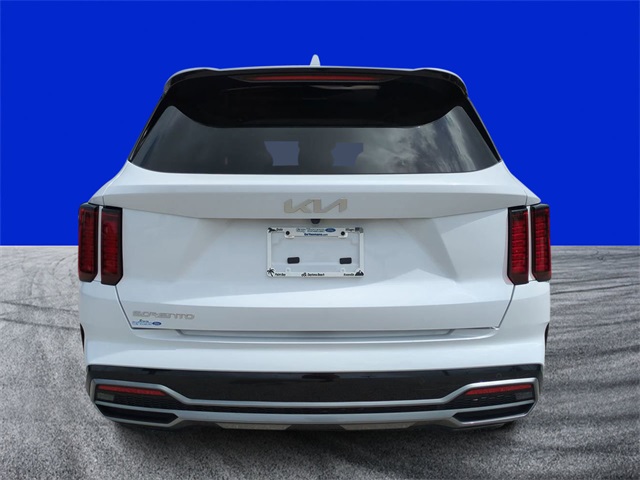 2023 Kia Sorento S photo 3