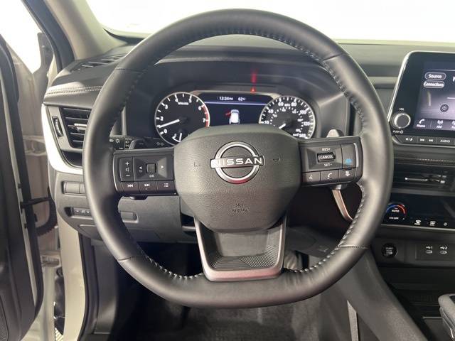 2025 Nissan Rogue SV photo 22