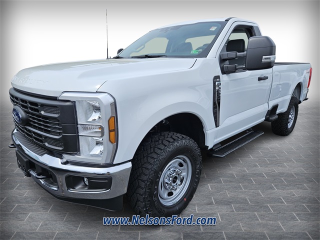 2025 Ford F-250 photo 3