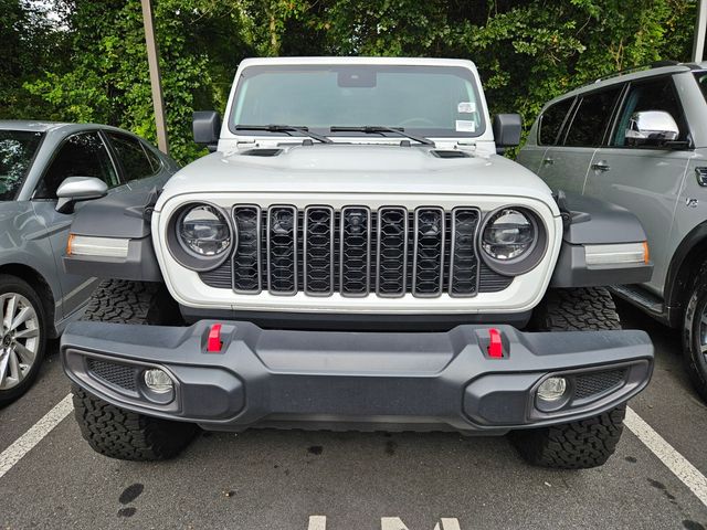 2024 Jeep Wrangler Rubicon photo 2