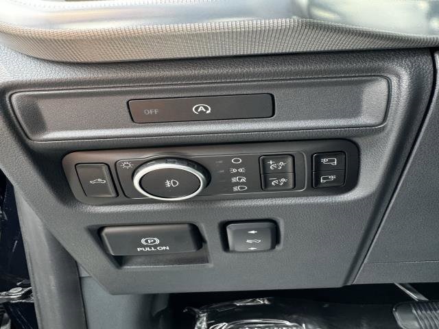 2025 Ford F-150 Lariat photo 12