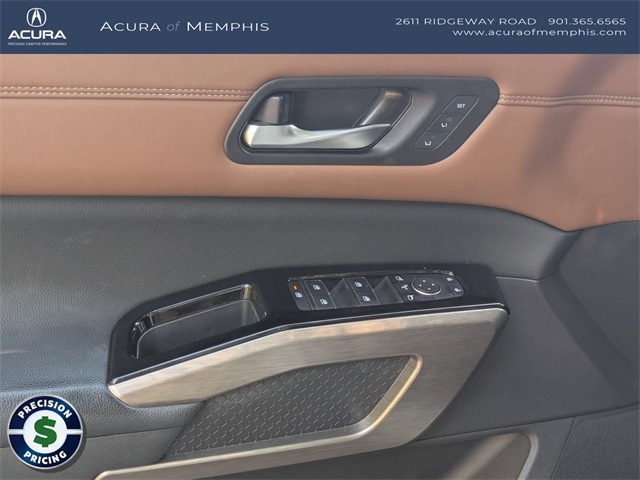 2023 Nissan Pathfinder Platinum photo 23