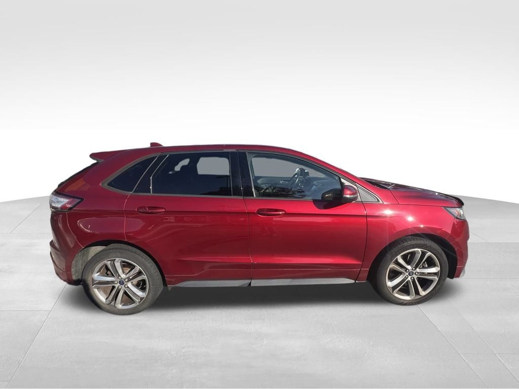 2016 Ford Edge Sport photo 3
