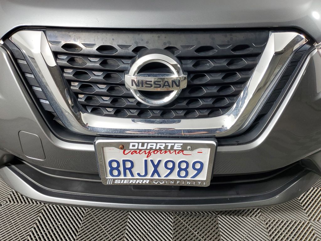 2020 Nissan Kicks S photo 9
