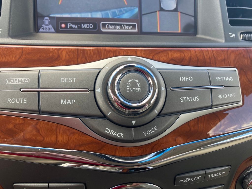 2016 Infiniti QX80 Base photo 18
