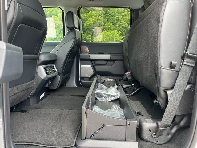 2026 Ford F-250 Lariat photo 16