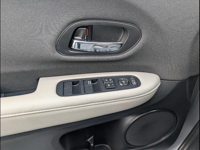2021 Honda HR-V LX photo 14