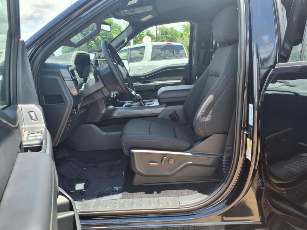 2025 Ford F-150 XLT photo 14