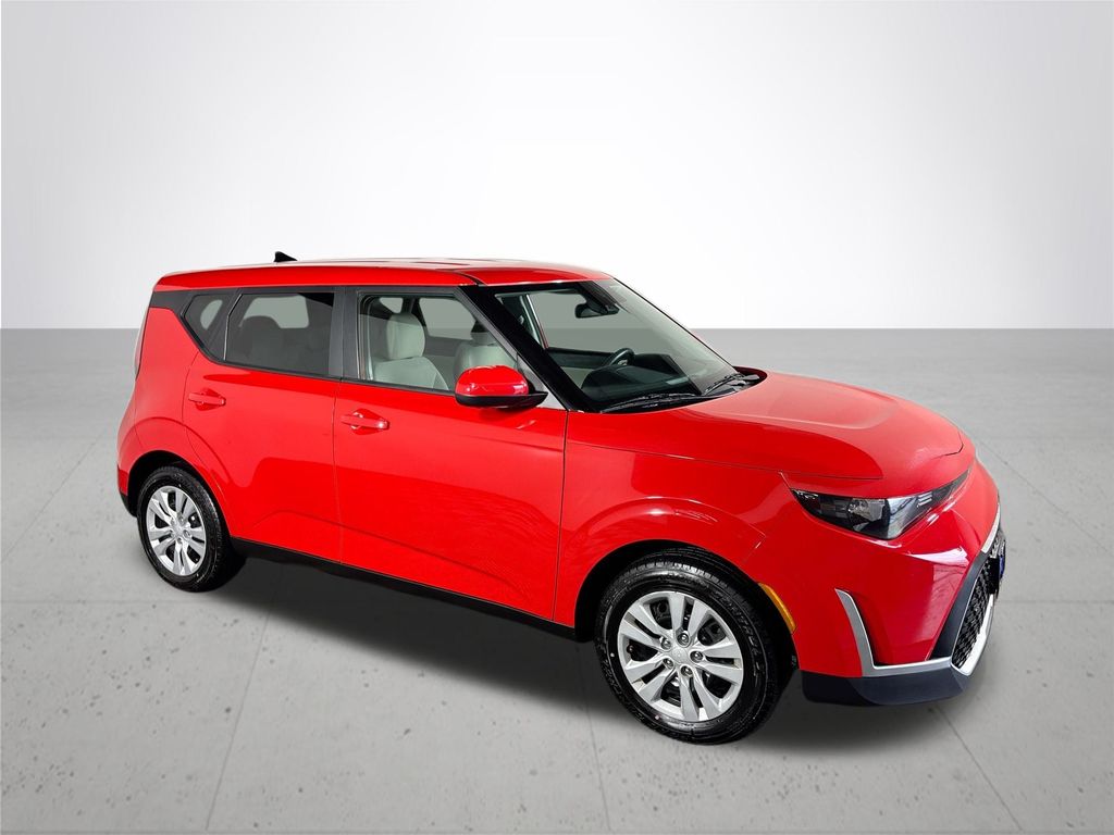 2023 Kia Soul LX photo 4