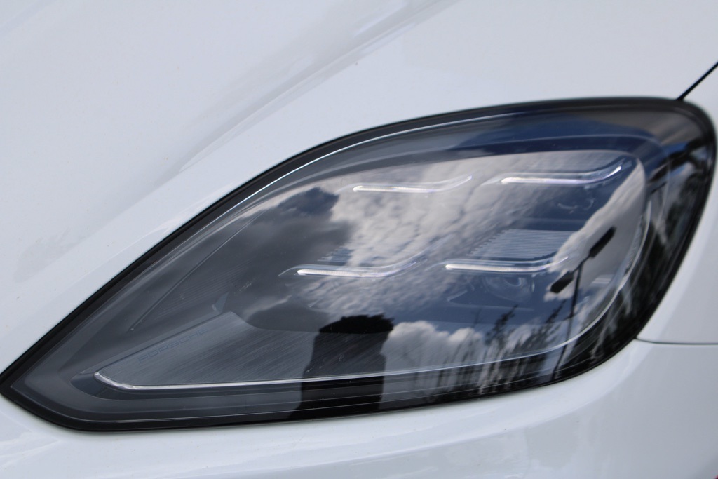 2024 Porsche Cayenne Coupe photo 11