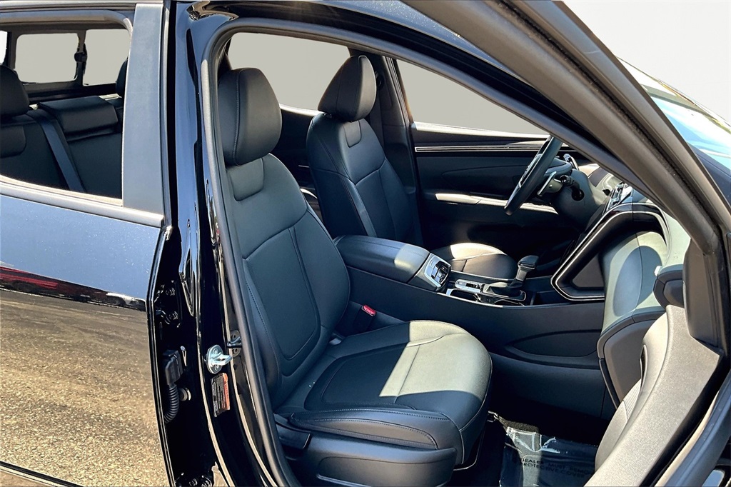 Image 7 of Certified Pre-Owned 2024 Hyundai Santa Cruz NIGHT