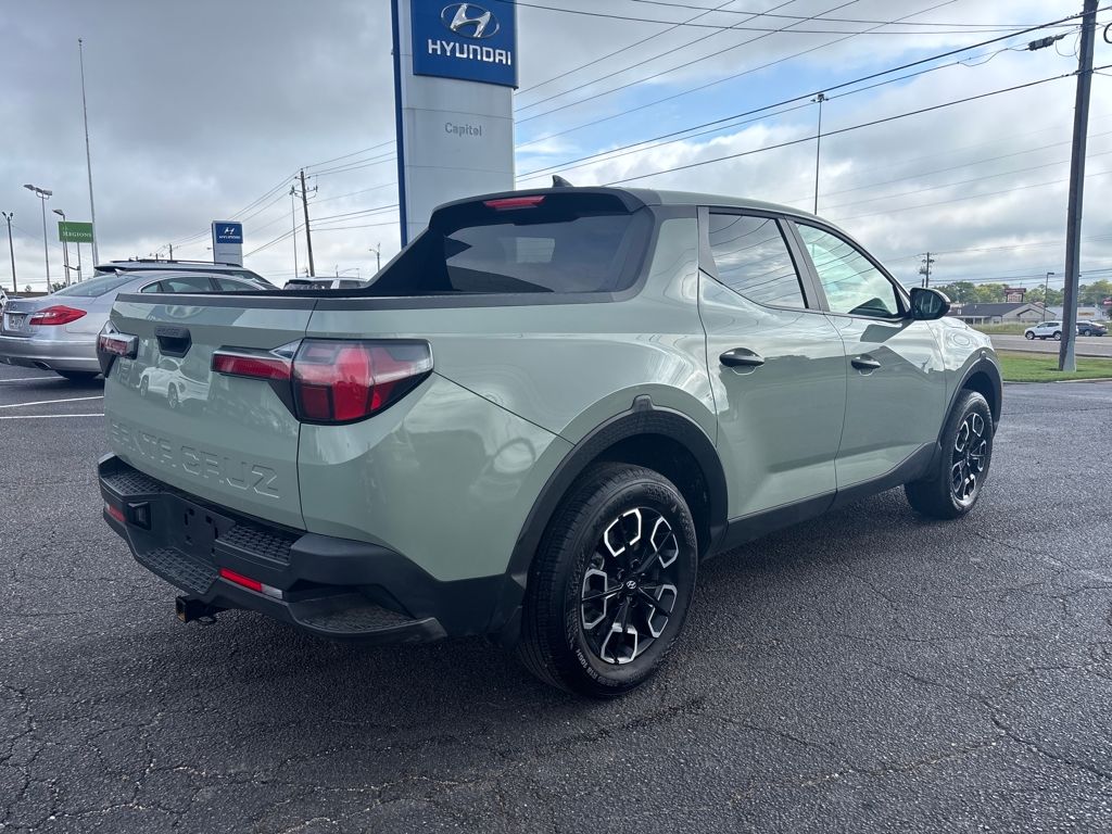 2024 Hyundai Santa Cruz SE photo 3