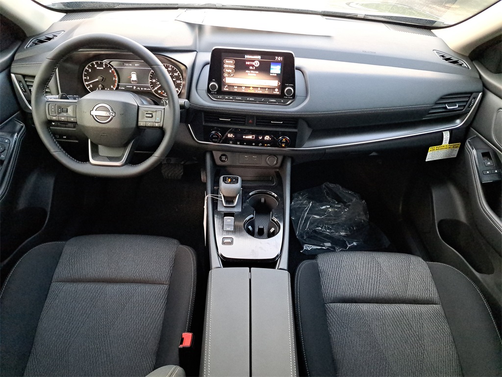 2026 Nissan Rogue SV photo 15