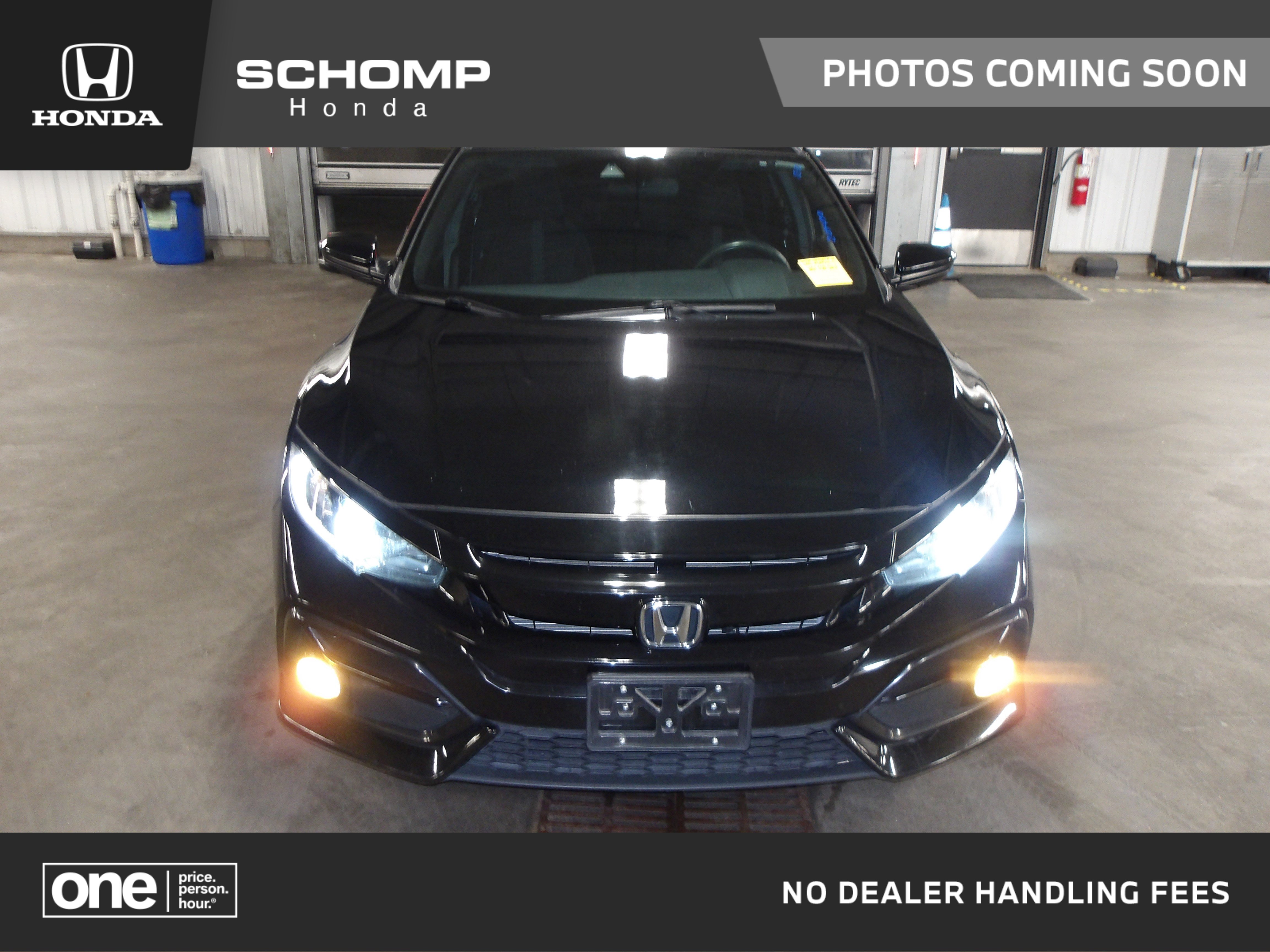 2021 Honda Civic Hatchback EX's photo