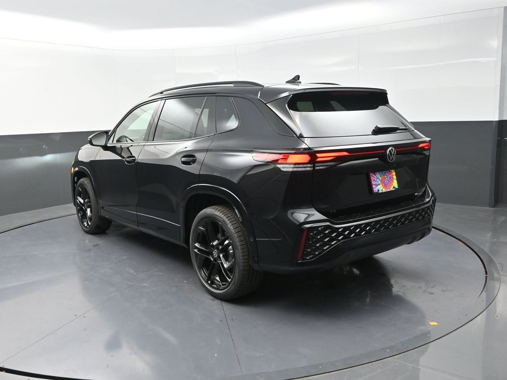 2025 Volkswagen Tiguan SE R-Line Black photo 2