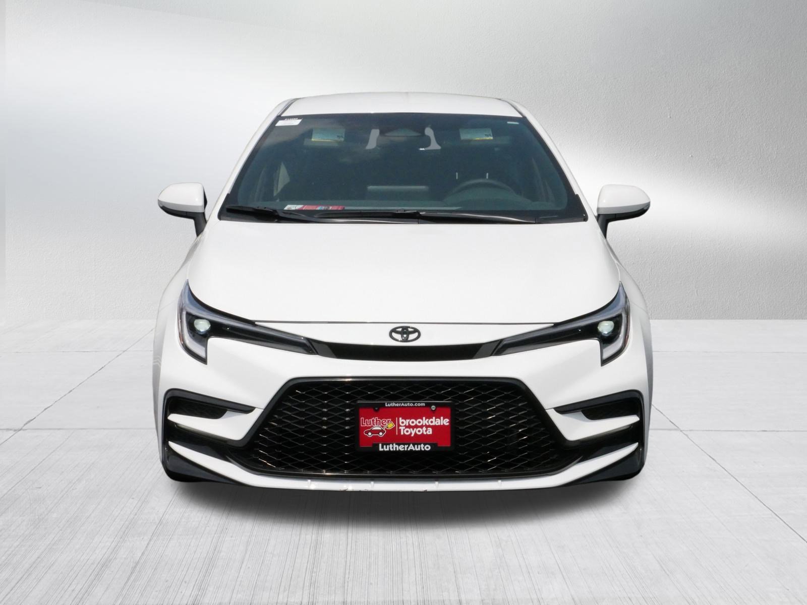 2024 Toyota Corolla SE photo 2