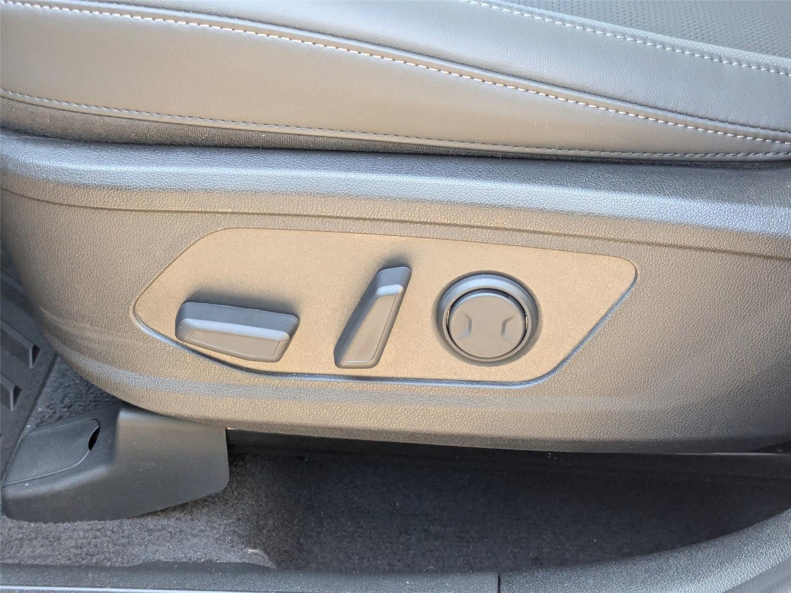 2026 Kia Sorento S photo 15