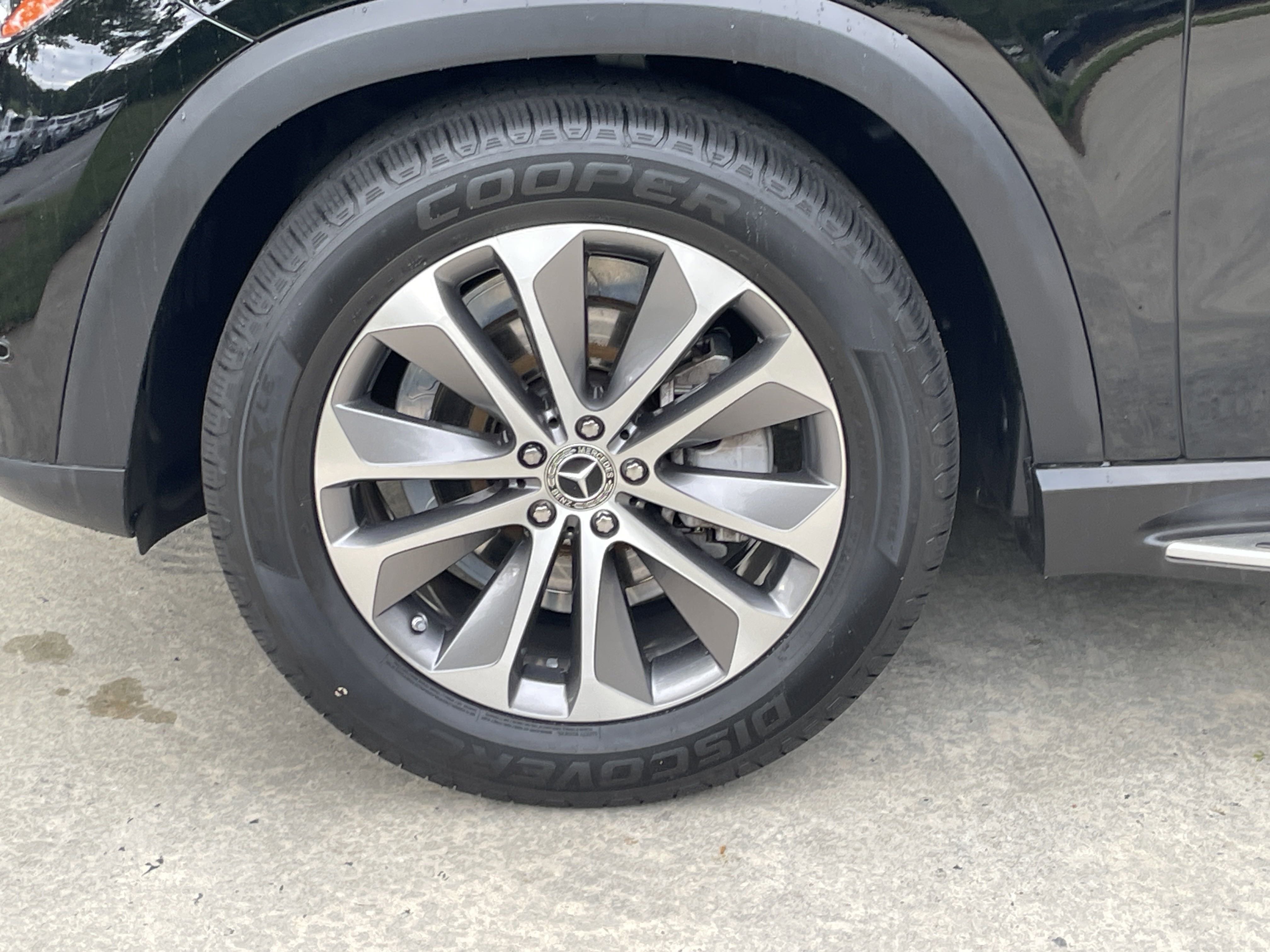 2023 Mercedes Benz GLE 350 4MATIC photo 4