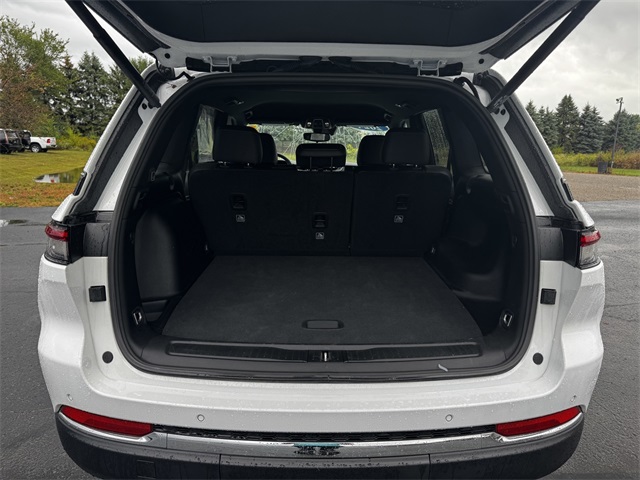 2024 Jeep Grand Cherokee Limited photo 18