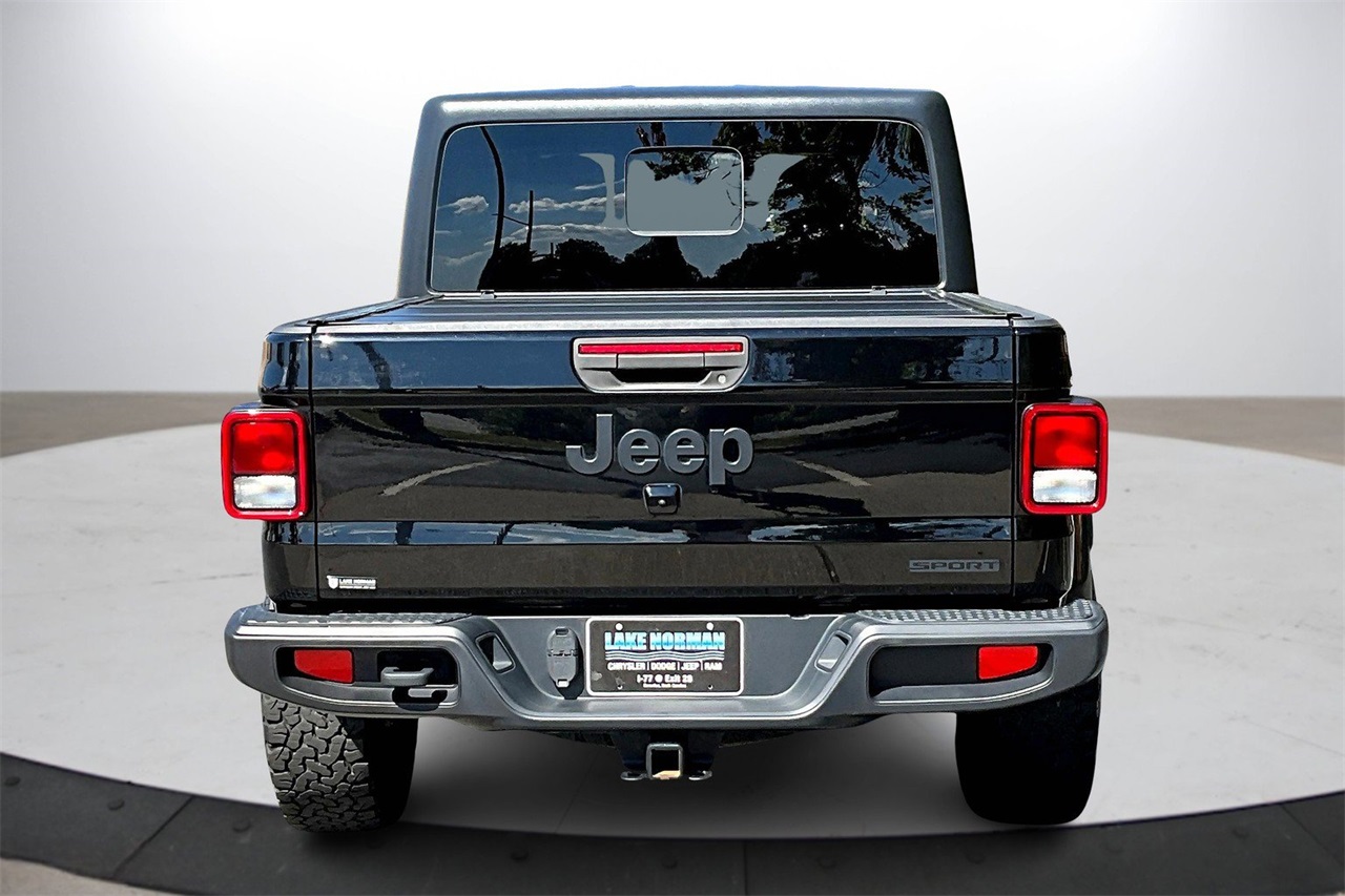 2021 Jeep Gladiator Sport photo 7