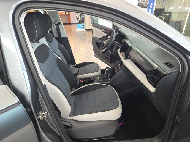 2025 Volkswagen Taos S photo 13
