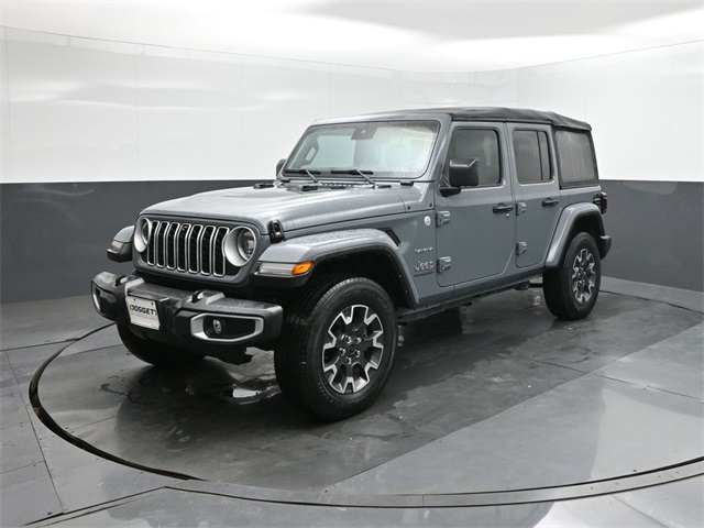 2024 Jeep Wrangler 4-Door Sahara's photo