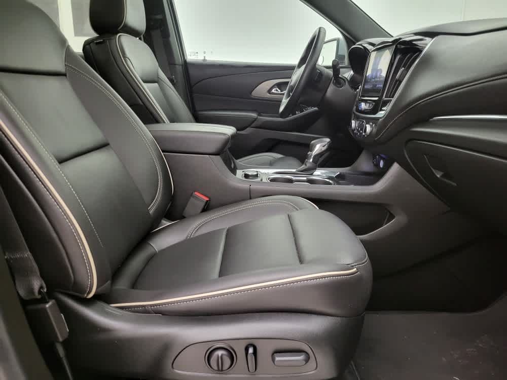 2023 Chevrolet Traverse Premier Leather photo 11